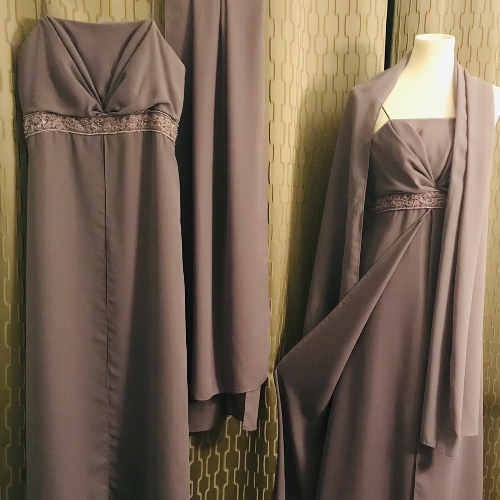 Bridesmaid, prom or homecoming dresses